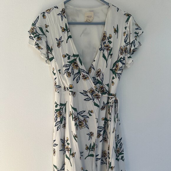 Francesca's Harper Heritage Wrap Dress White Floral Women's Mini Size M Medium - Picture 1 of 7